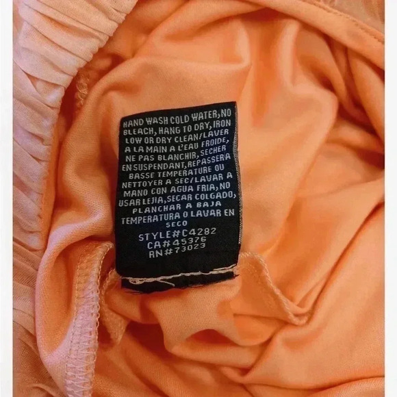 💥HOST PICK💥 Black Collection Peach Pleated Midi Dress Size Medium - Picture 8 of 9